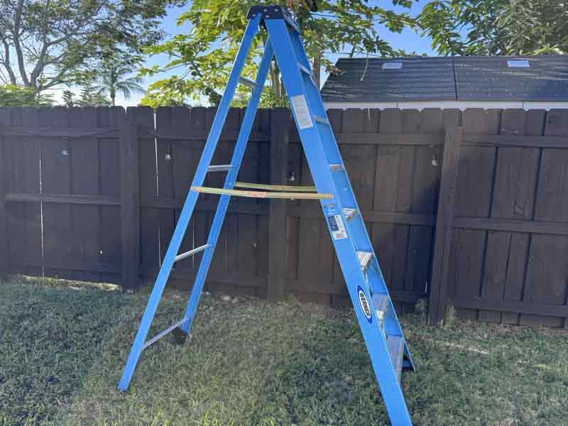 an 8 foot ladder is available to rent in cutler bay. 